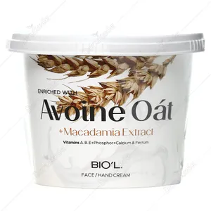 کرم مرطوب کننده حاوی عصاره جو دوسر و روغن ماکادمیا